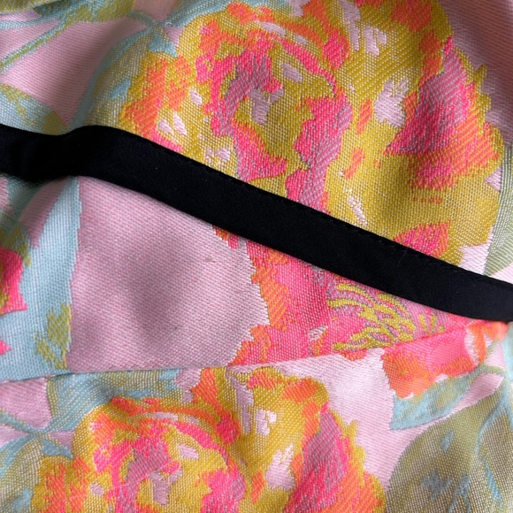 New Aritzia Wilfred Neon Floral Shorts - Fabric Made in France - US Size 6 - Picture 4 of 10